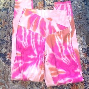 Aerie OFFLINE leggings in fun tie dye